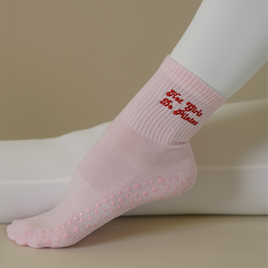 HOT GIRLS DO PILATES